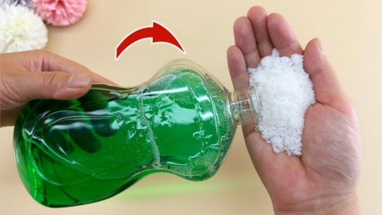Ein einfacher Trick, um verkohlte Töpfe mit Salz und Spülmittel wie neu erstrahlen zu