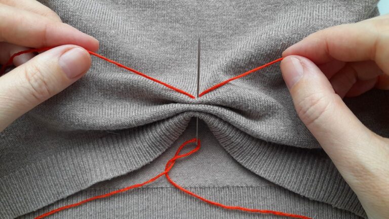 5 geniale Näh-Hacks: So verkürzt du jedes Oberteil ohne schneiden!